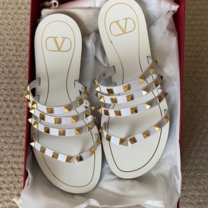 Valentino Rockstud flat sandal